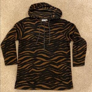 Animal print sweater vintage